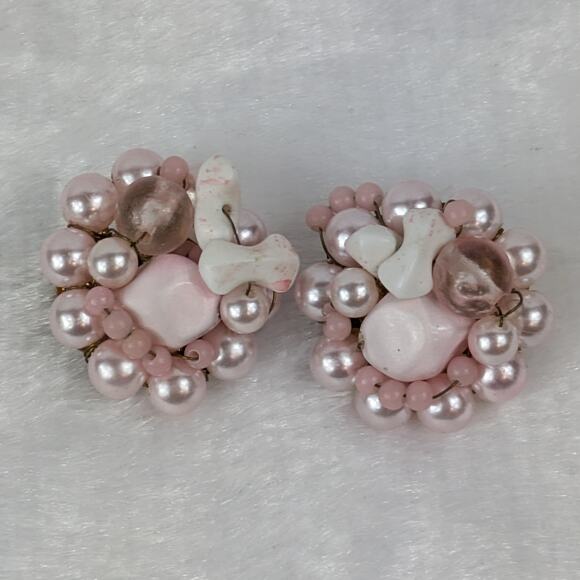 Unbranded Jewelry - Vintage Japan Pink Cluster Clip On Earrings Faux Pearl Bead Floral 1950s Kitsch